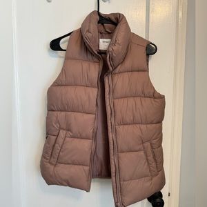 Old Navy Puffer Vest